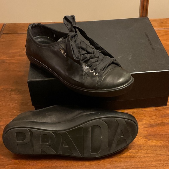 Prada Authentic Style Lambskin sneakers - Picture 4 of 7